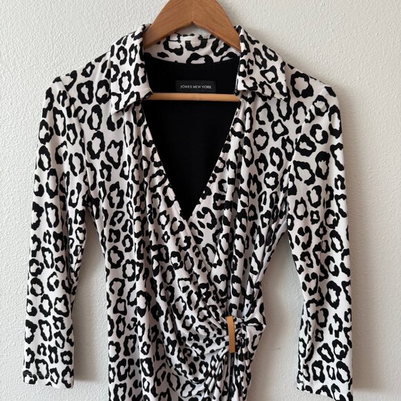 Jones New York Black‎ White Animal Print Faux Wrap Ruched Dress Size 4 - Picture 2 of 6